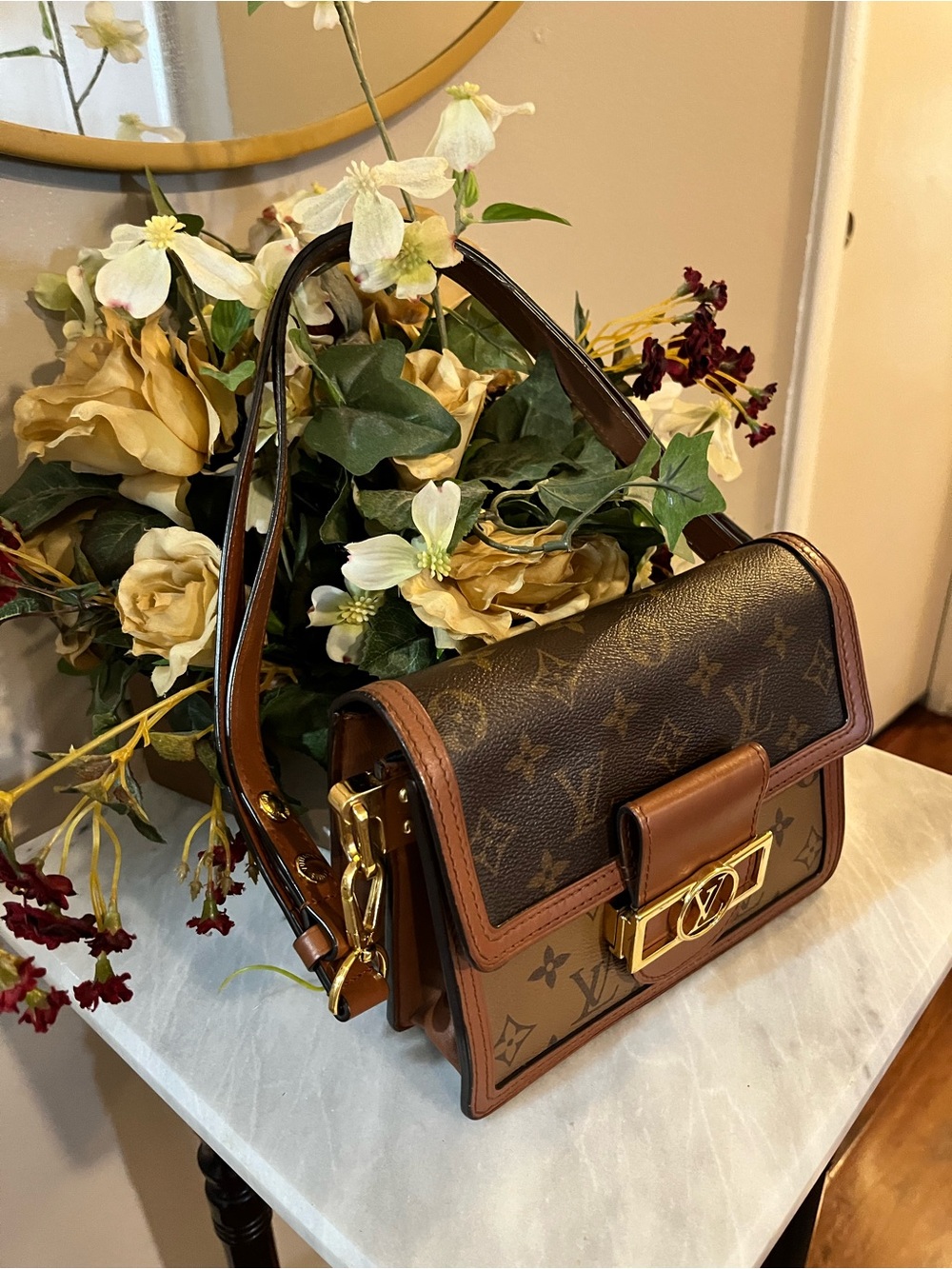 Louis Vuitton Dauphin in Brown reversible Monogram Crossbody